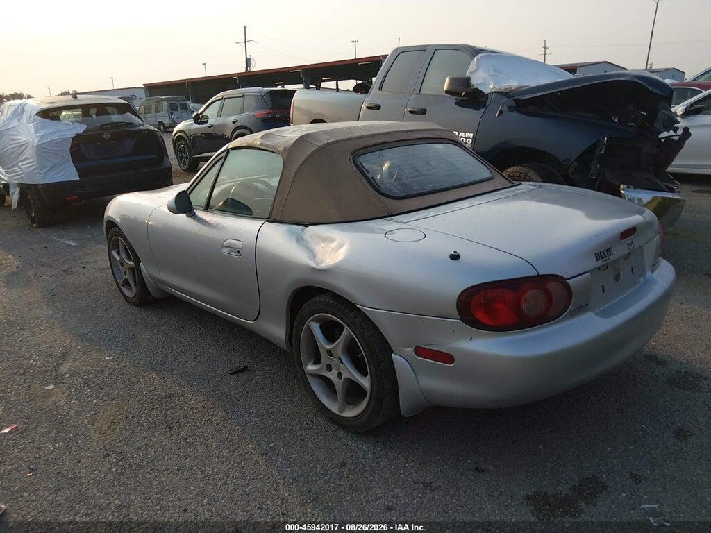 JM1NB353910206830 2001 MAZDA MX-5 MIATA photo no. 3