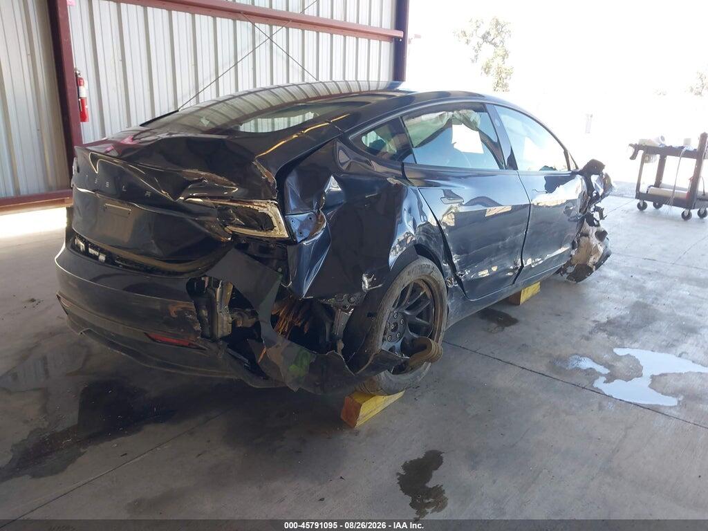 5YJ3E1EA0SF075646 2025 TESLA MODEL 3 photo no. 4