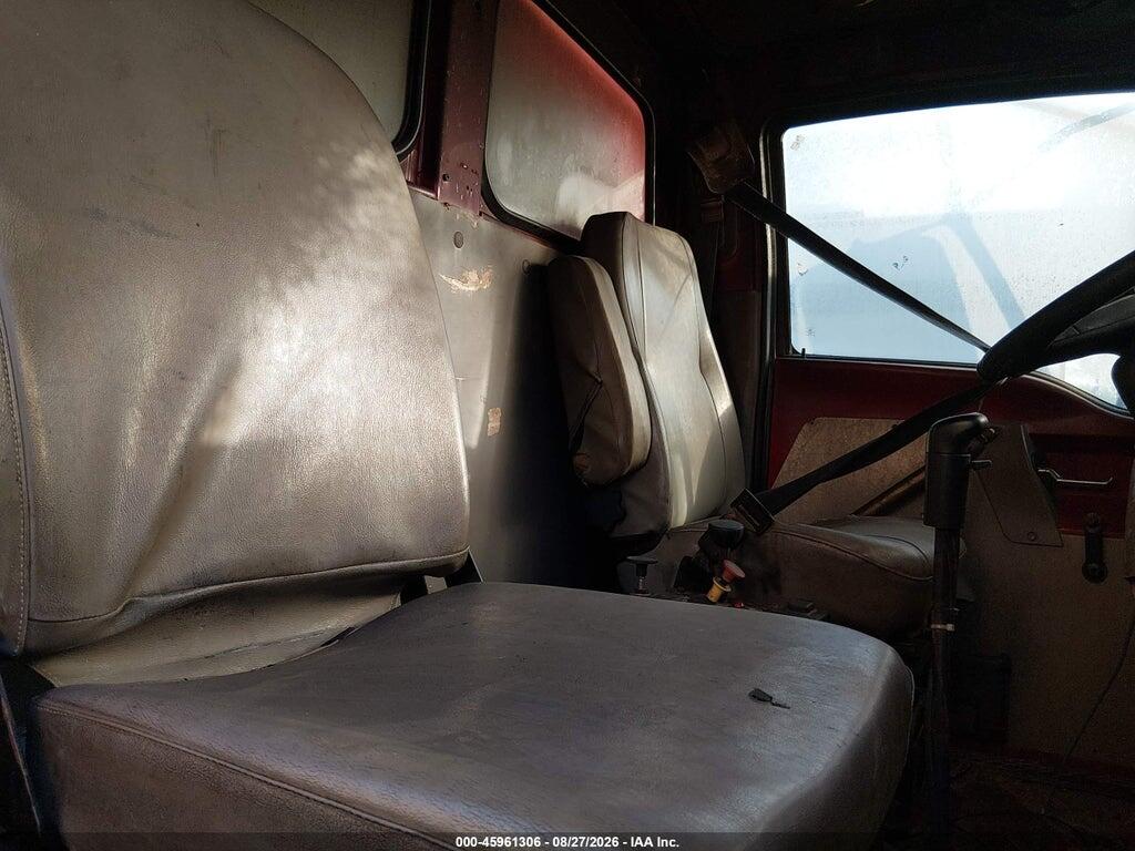 2FZHATAK91AH65799 2001 STERLING TRUCK LT photo no. 5