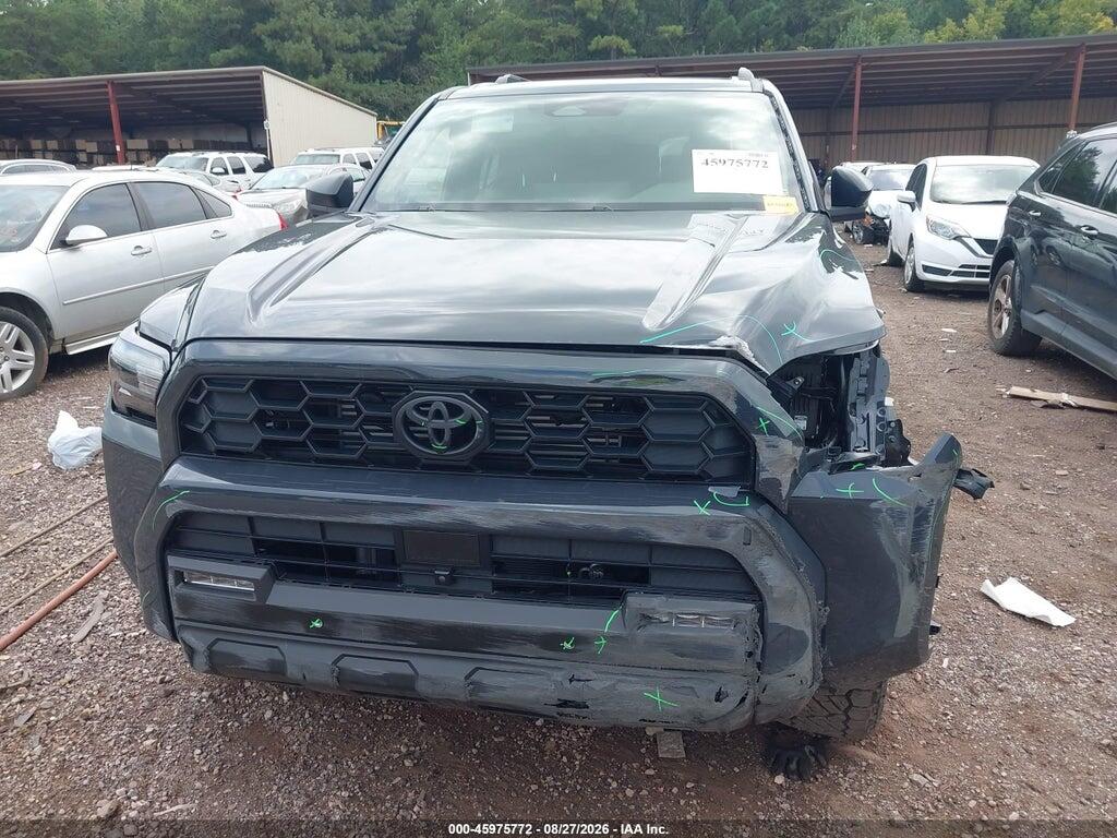 JTEVA5BR0S5070174 2025 TOYOTA 4RUNNER photo no. 6