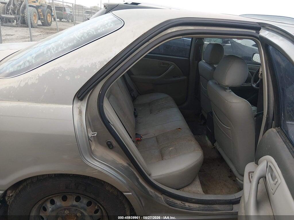 JT2BG22K510556829 2001 TOYOTA CAMRY photo no. 8