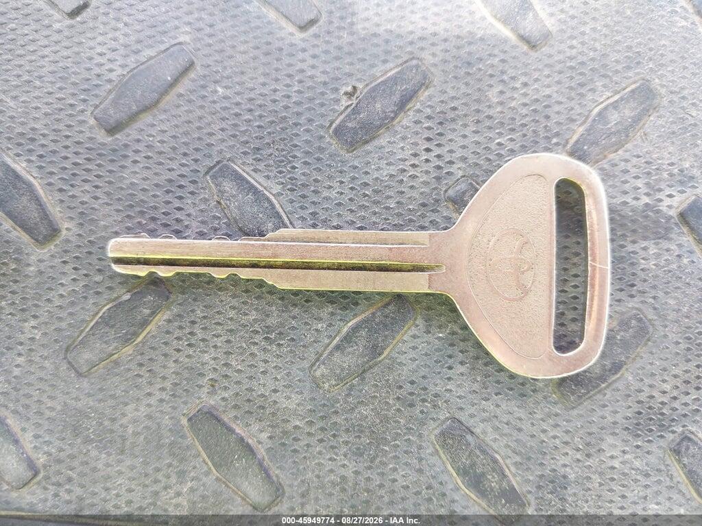 2T1BR32E24C288124 2004 TOYOTA COROLLA photo no. 11