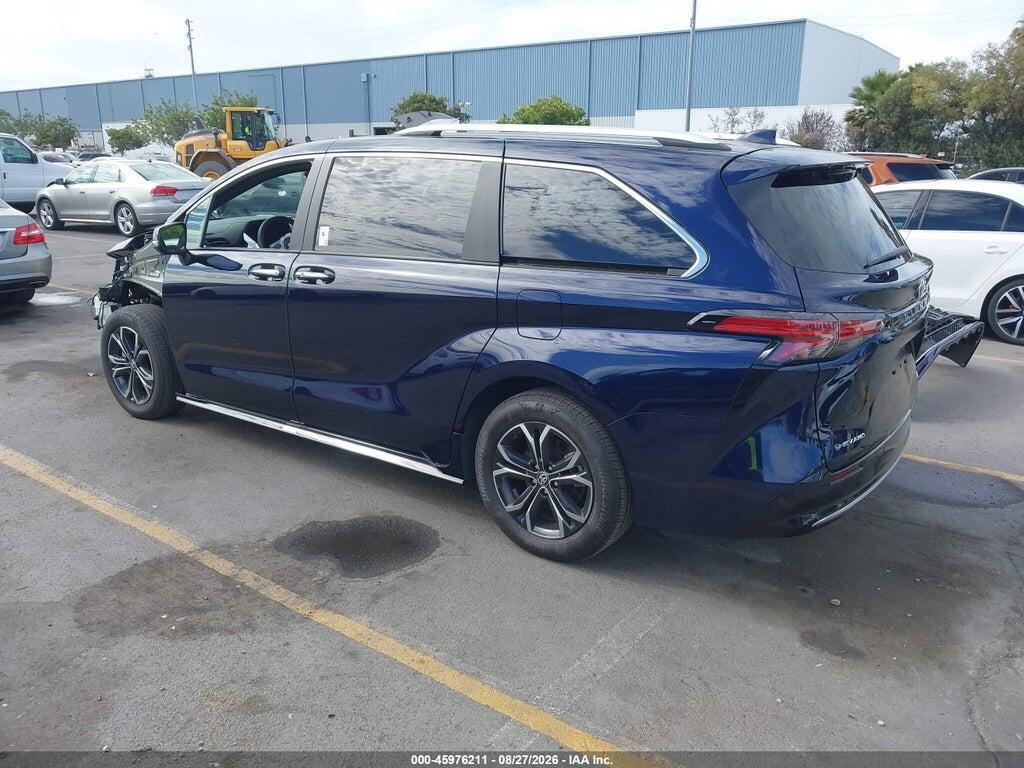 5TDESKFC4SS192939 2025 TOYOTA SIENNA photo no. 3