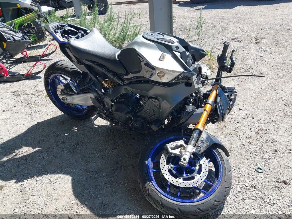 2025 YAMAHA MT09 JYARN95E8SA001438