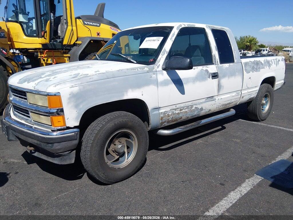 2GCEK19R1V1129898 1997 CHEVROLET K1500 photo no. 2