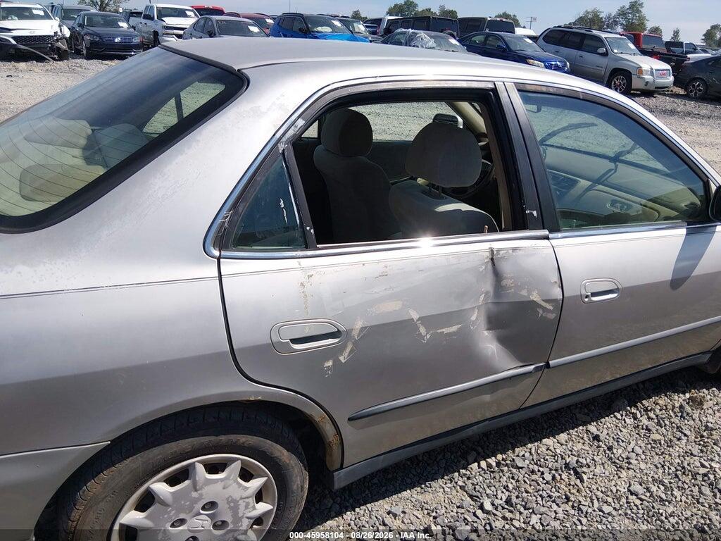 1HGCG5643WA156618 1998 HONDA ACCORD photo no. 6
