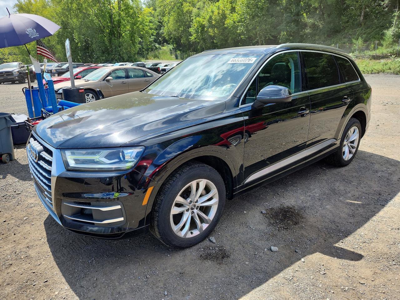 2017 AUDI Q7 WA1LAAF70HD012989