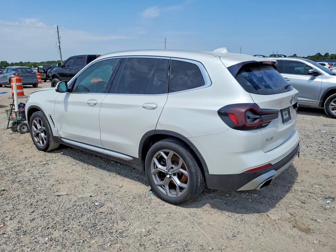 2023 BMW X3 SDRIVE30I — Фото 2 из 12