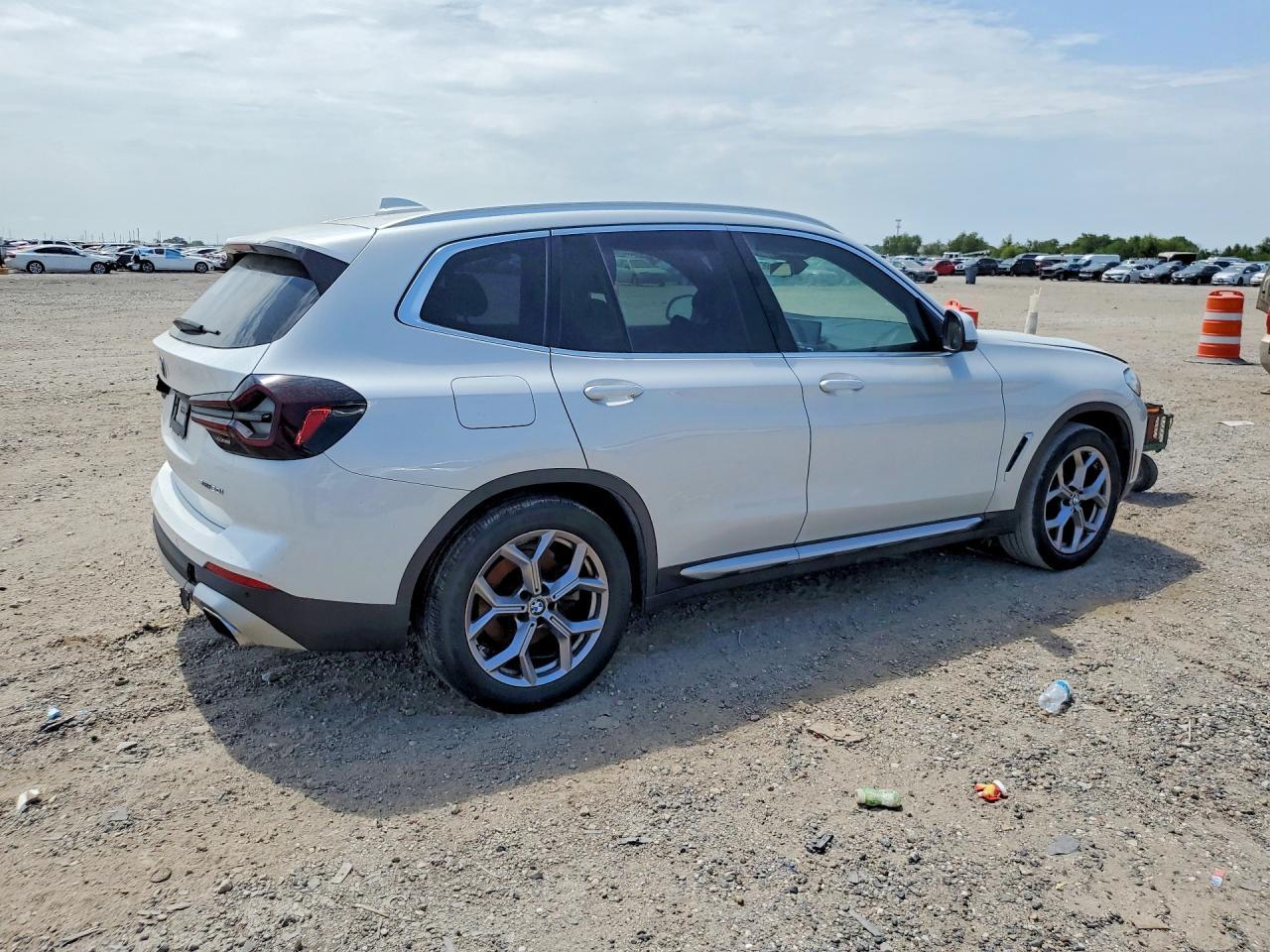 2023 BMW X3 SDRIVE30I — Фото 3 из 12