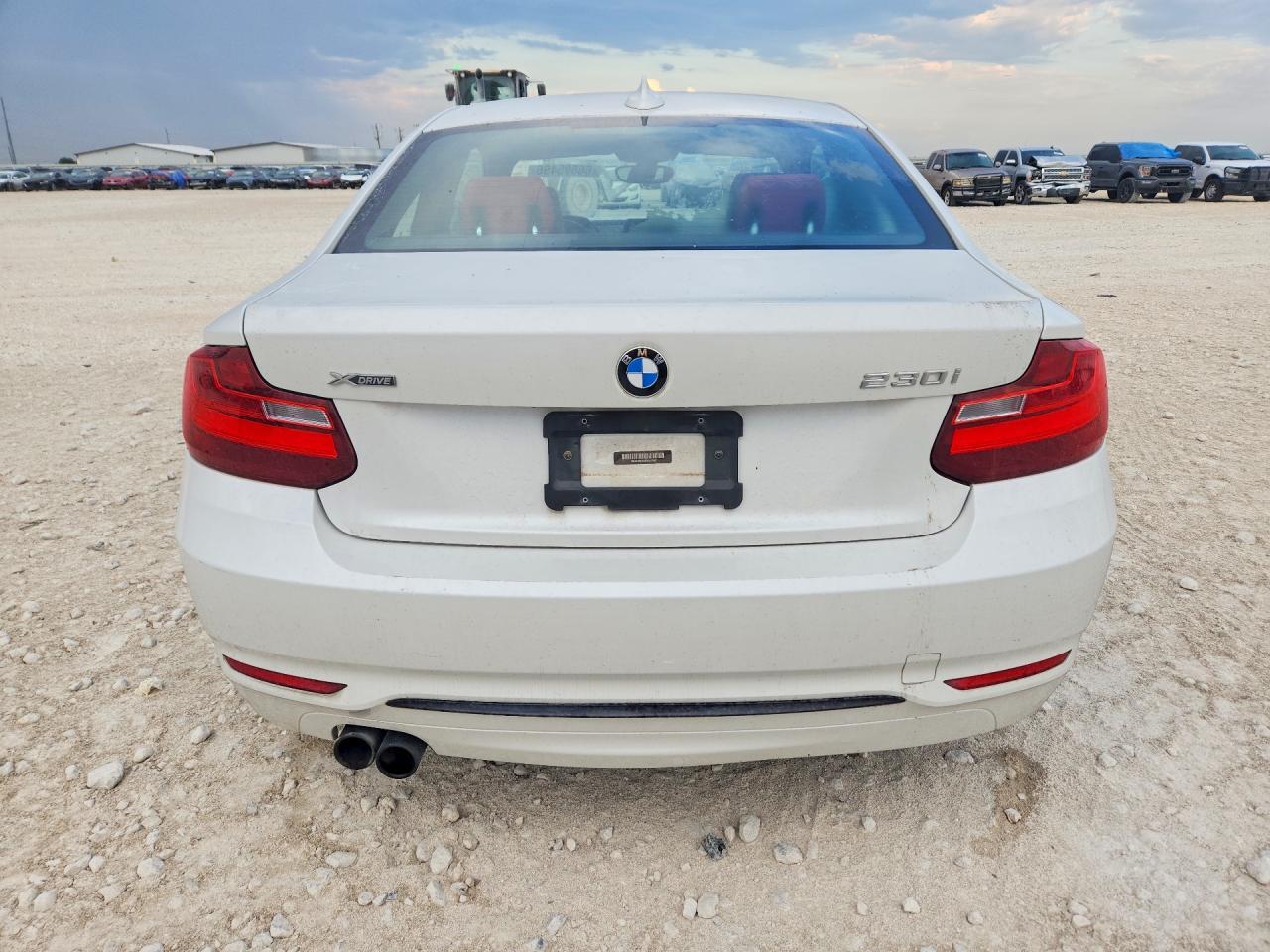 2017 BMW 230XI — Фото 6 из 12