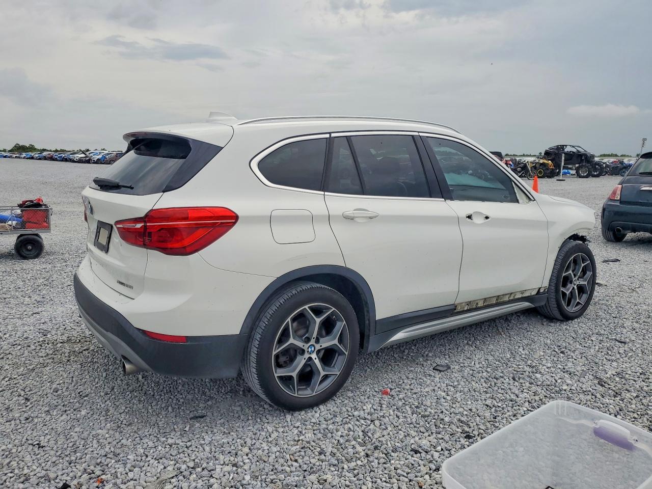 2018 BMW X1 SDRIVE28I — Фото 3 из 14