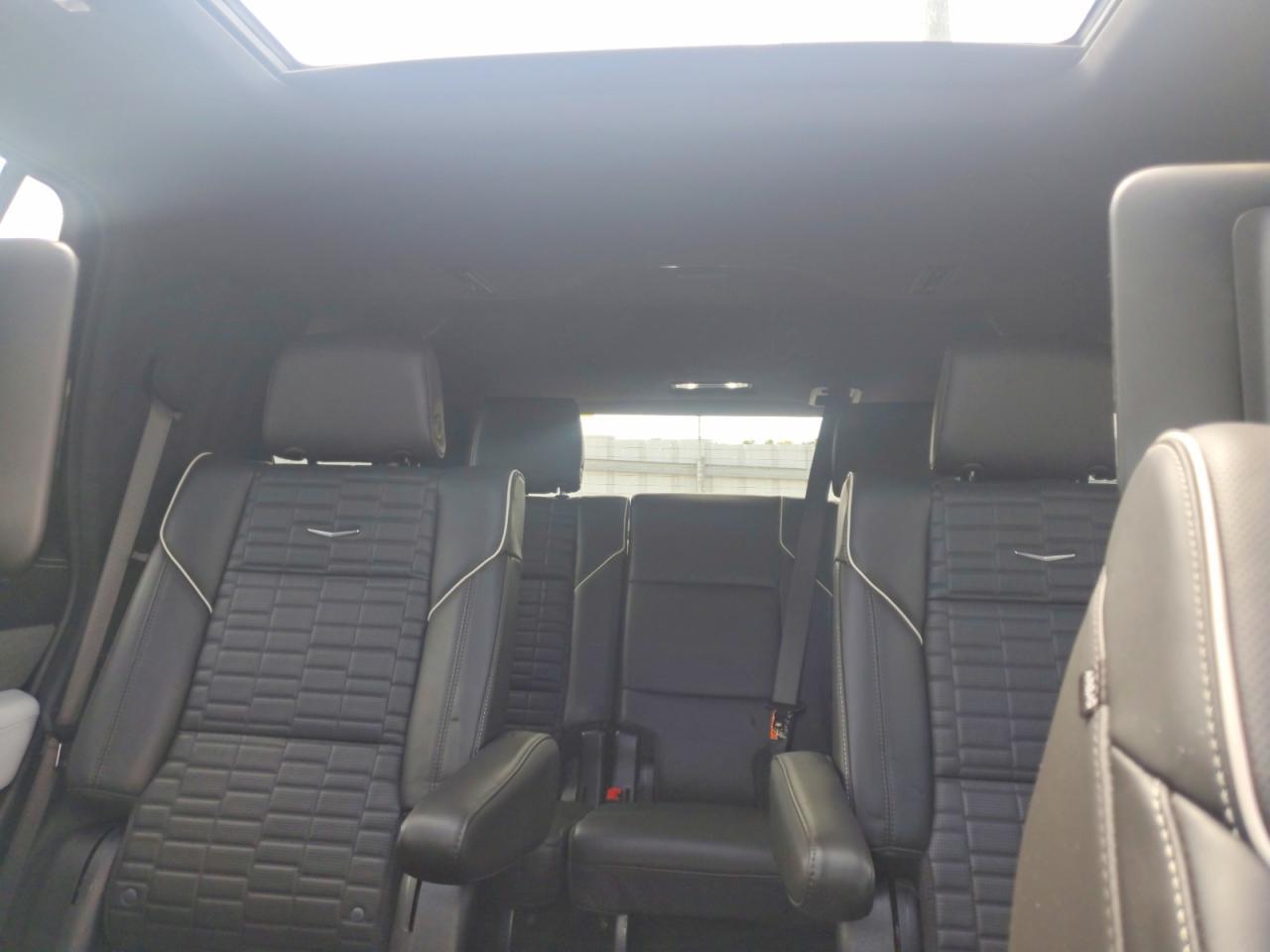 2025 CADILLAC ESCALADE V — Фото 10 из 13