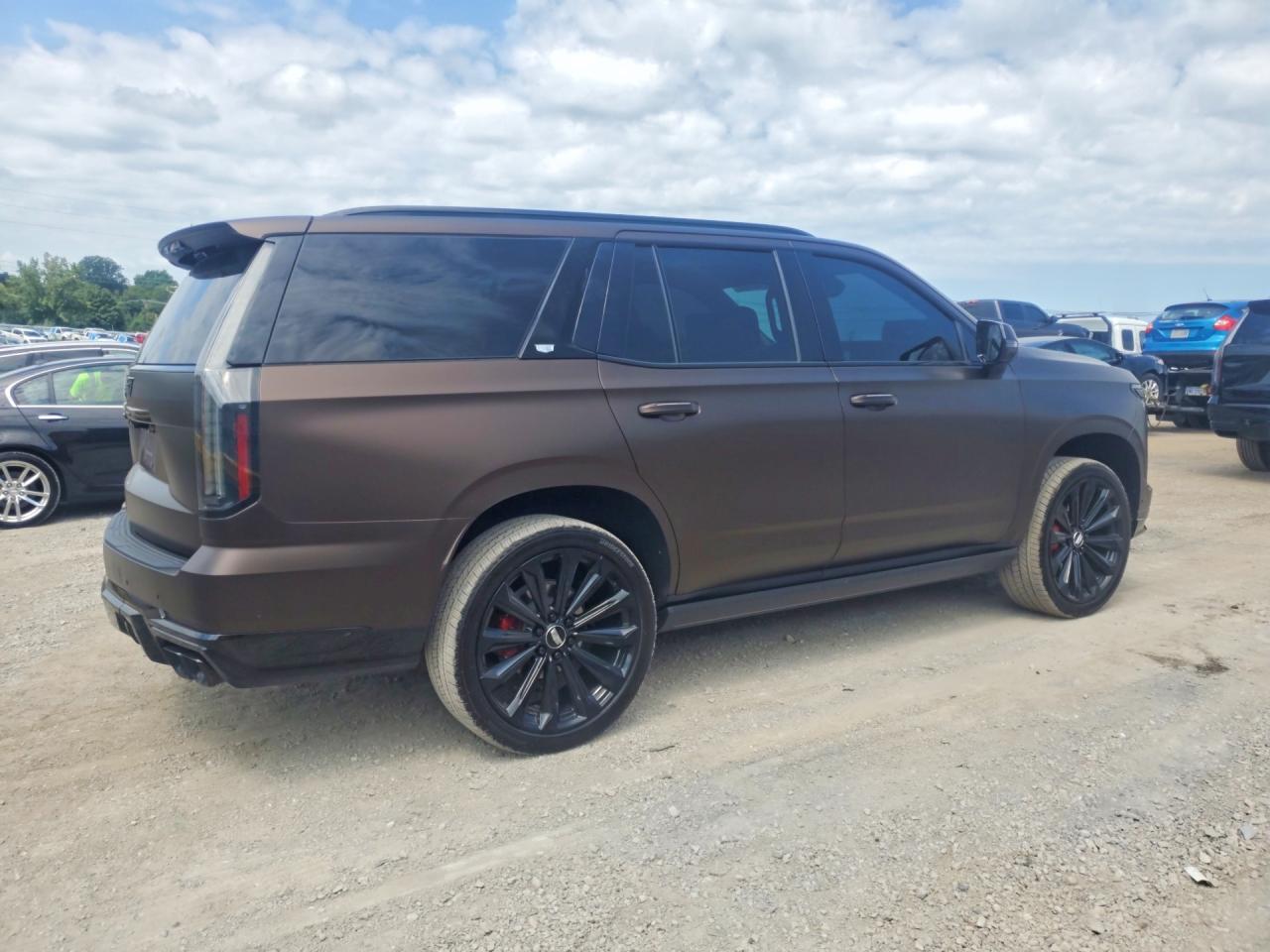 2025 CADILLAC ESCALADE V — Фото 3 из 13