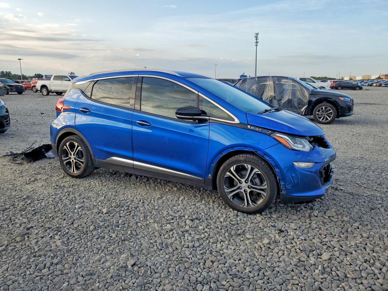 2017 CHEVROLET BOLT EV PREMIER — Фото 4 из 14