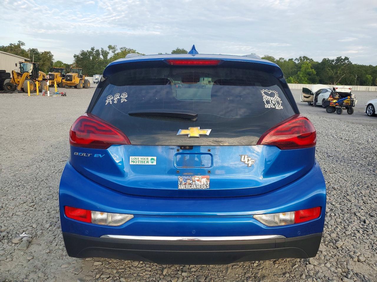 2017 CHEVROLET BOLT EV PREMIER — Фото 6 из 14