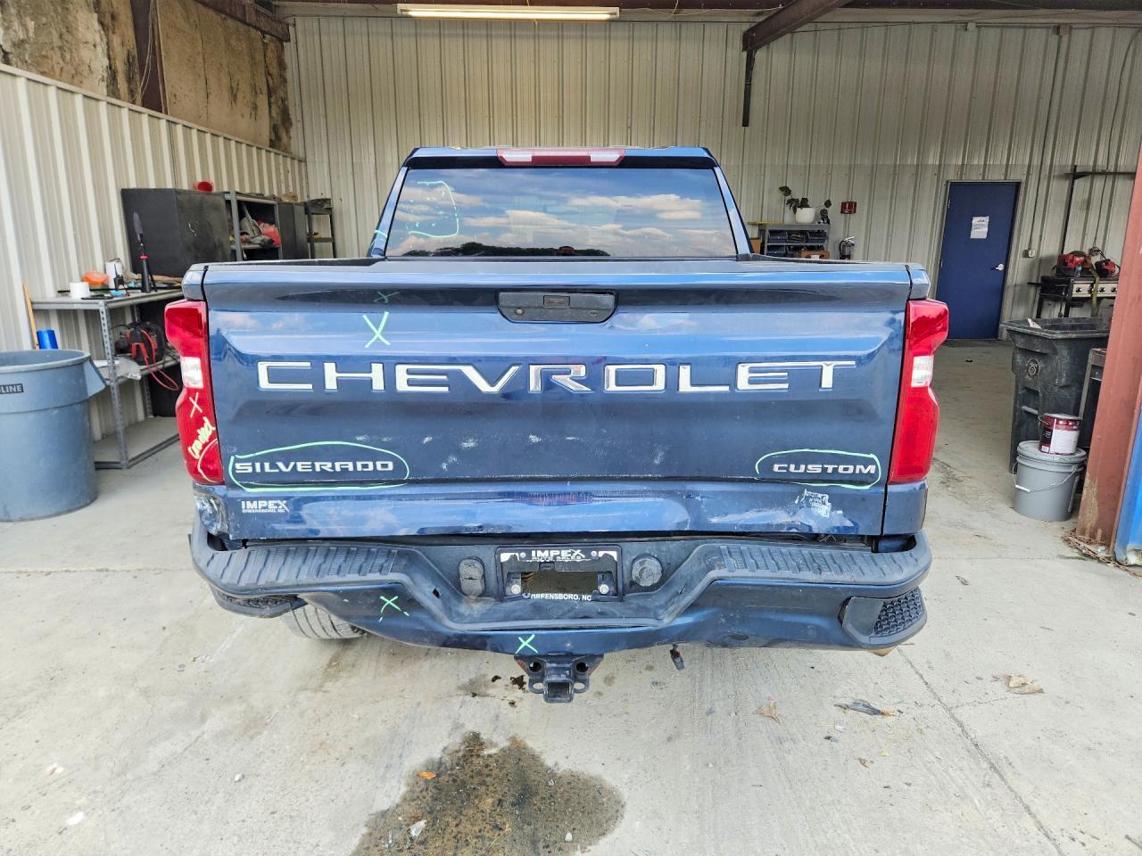 2020 CHEVROLET SILVERADO K1500 CUSTOM — Фото 6 из 12