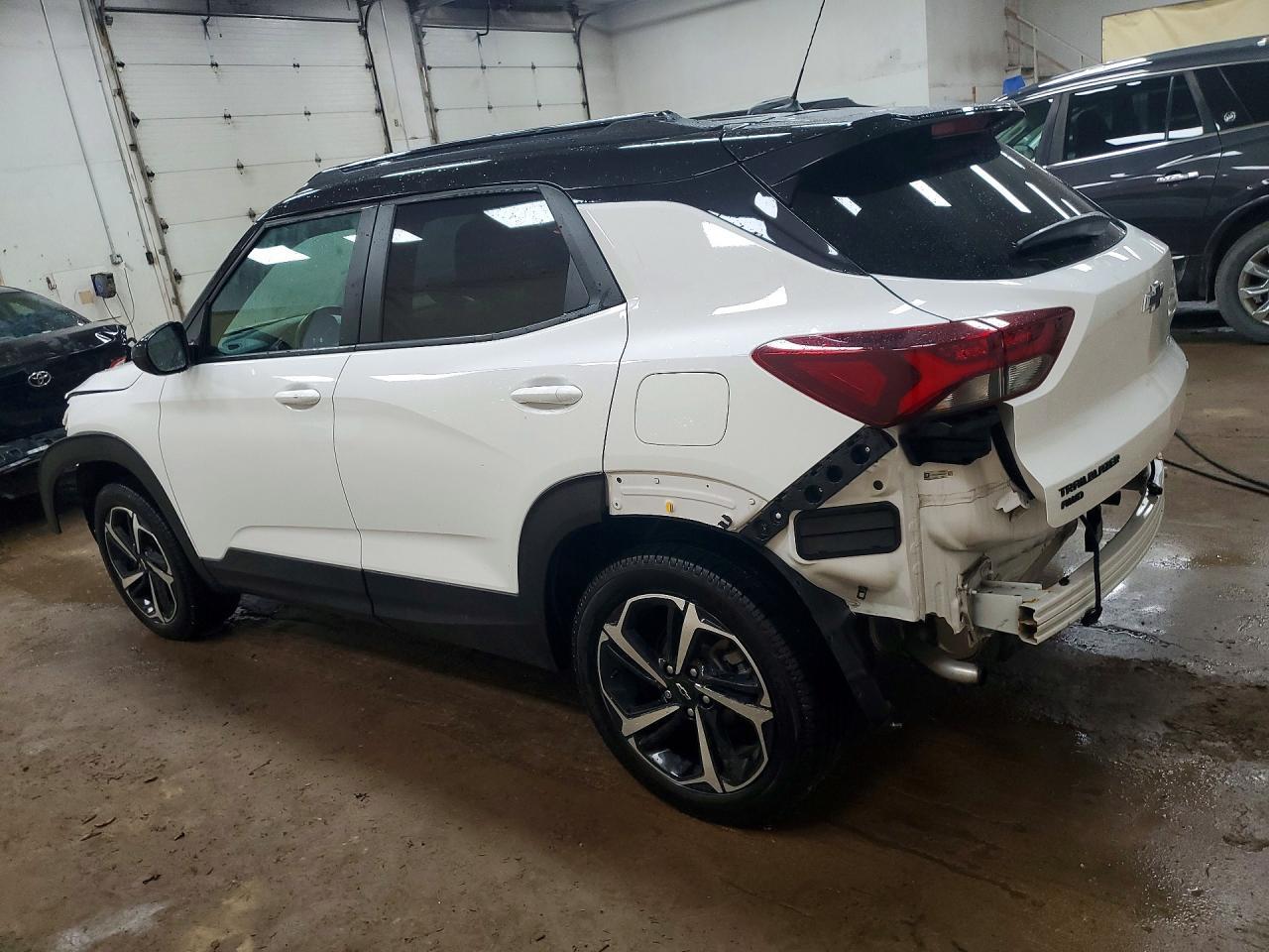 2021 CHEVROLET TRAILBLAZER RS — Фото 2 из 14