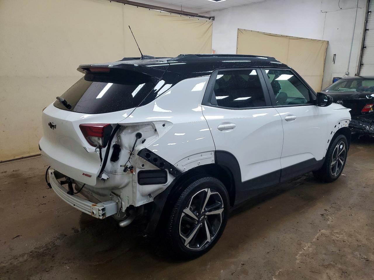 2021 CHEVROLET TRAILBLAZER RS — Фото 3 из 14