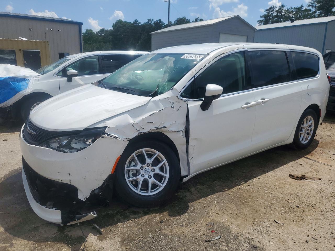 2022 CHRYSLER VOYAGER 2C4RC1CG3NR225006