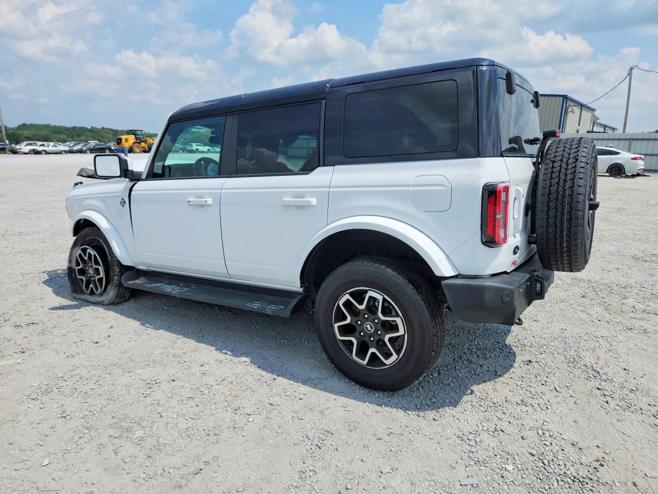 2025 FORD BRONCO OUTER BANKS — Фото 2 из 13