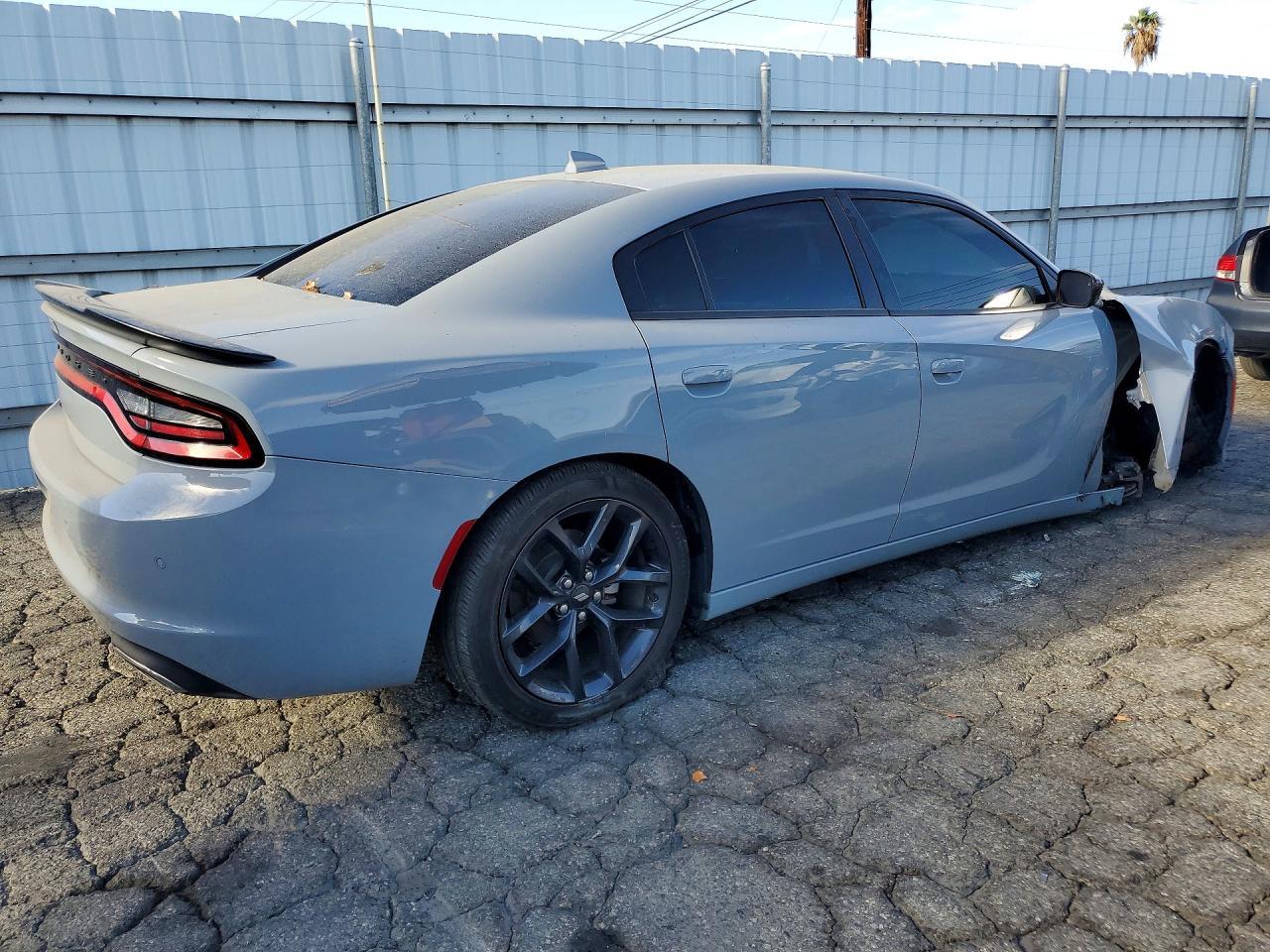 2021 DODGE CHARGER SXT — Фото 3 из 12