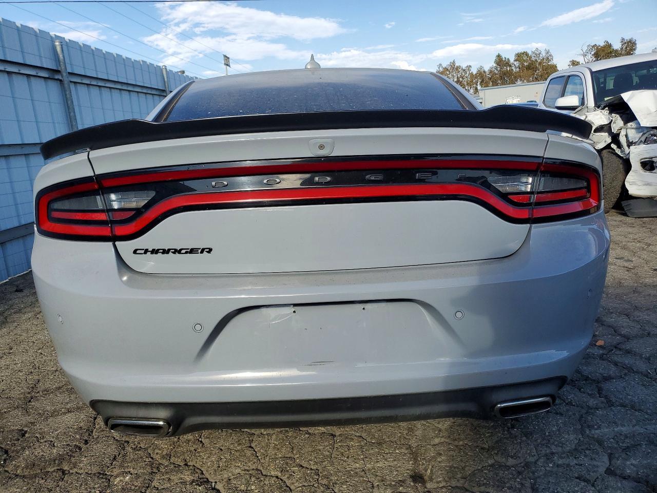 2021 DODGE CHARGER SXT — Фото 6 из 12