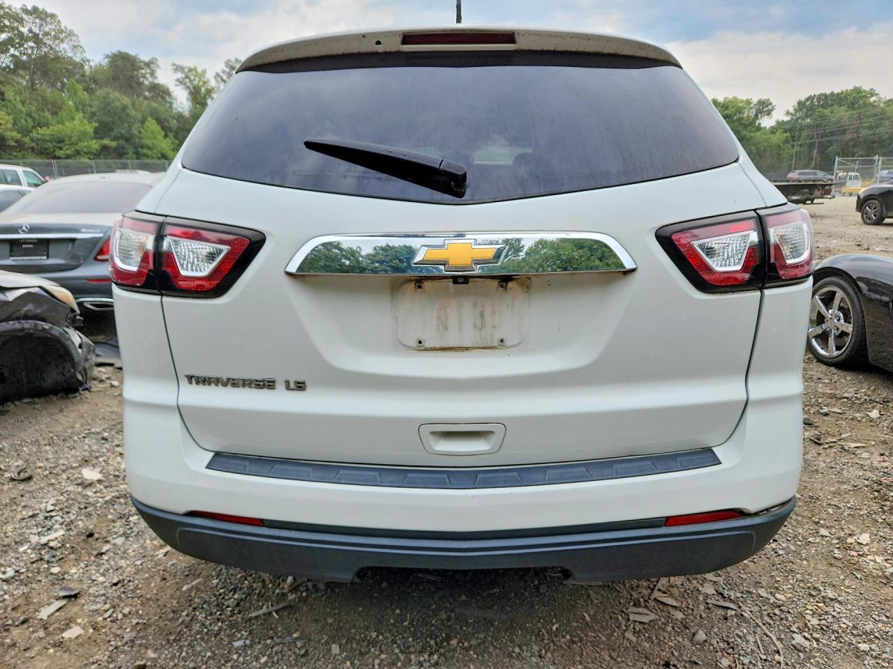2016 CHEVROLET TRAVERSE LS — Фото 6 из 13