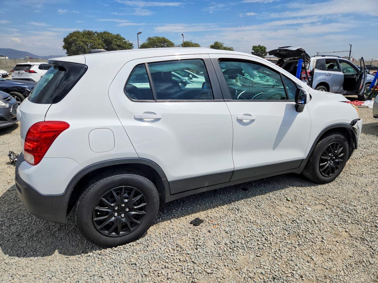 2016 CHEVROLET TRAX LS — Фото 3 из 13