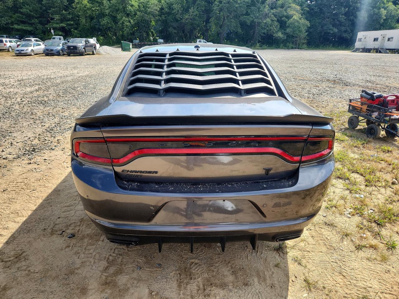 2015 DODGE CHARGER SE — Фото 6 из 12