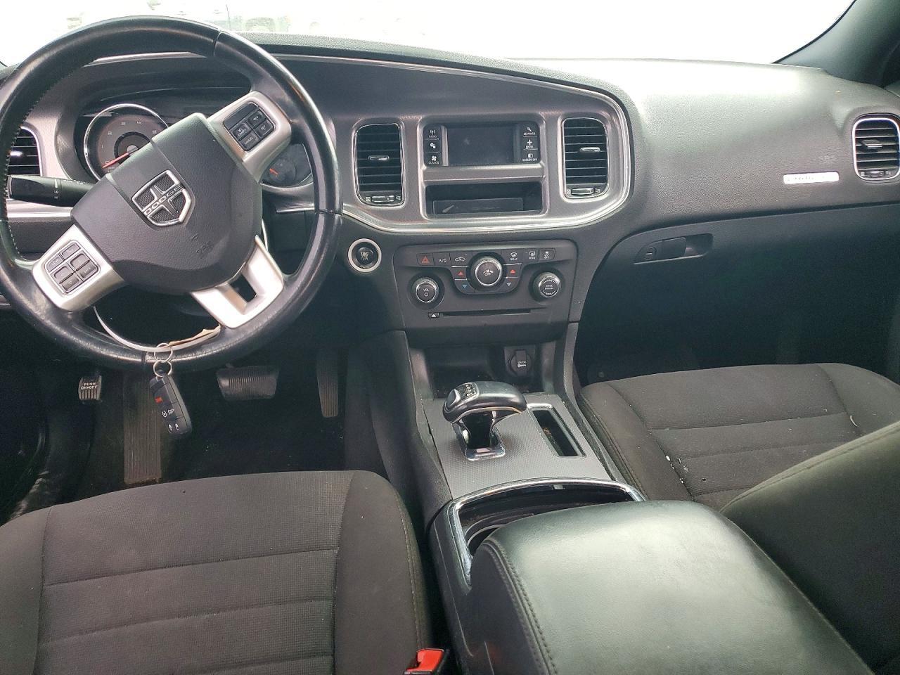 2014 DODGE CHARGER SE — Фото 8 из 12