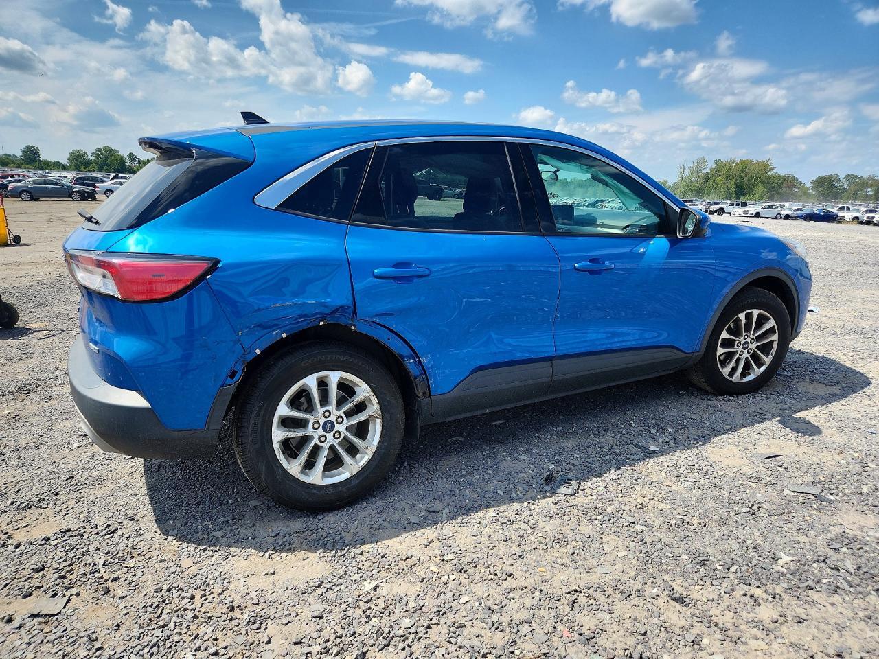 2020 FORD ESCAPE SE — Фото 3 из 13