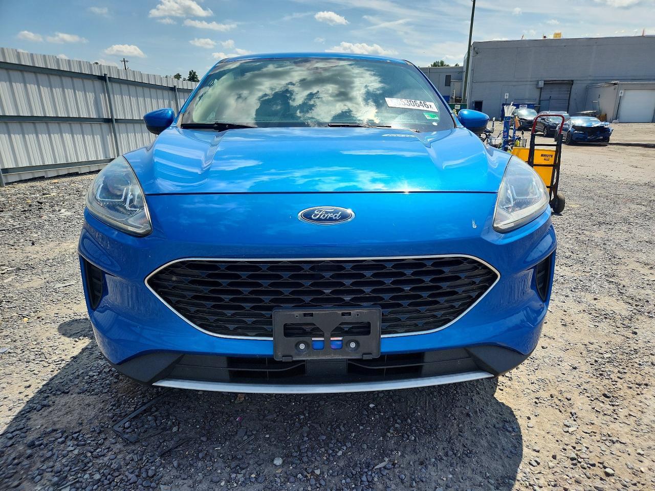 2020 FORD ESCAPE SE — Фото 5 из 13