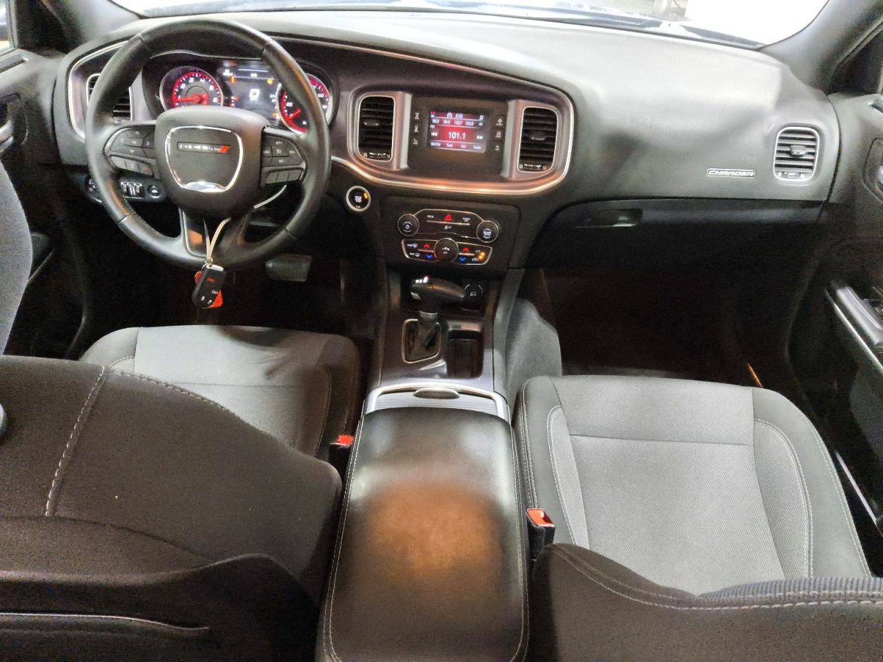 2C3CDXFGXHH596132 2017 DODGE CHARGER photo no. 8