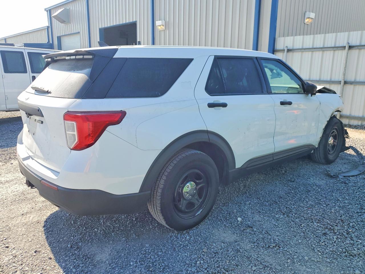 2021 FORD EXPLORER POLICE INTERCEPTOR — Фото 3 из 13