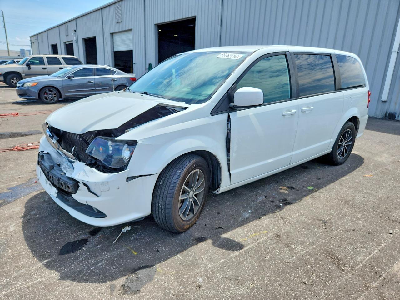 2018 DODGE GRAND CARAVAN 2C4RDGBG2JR203171