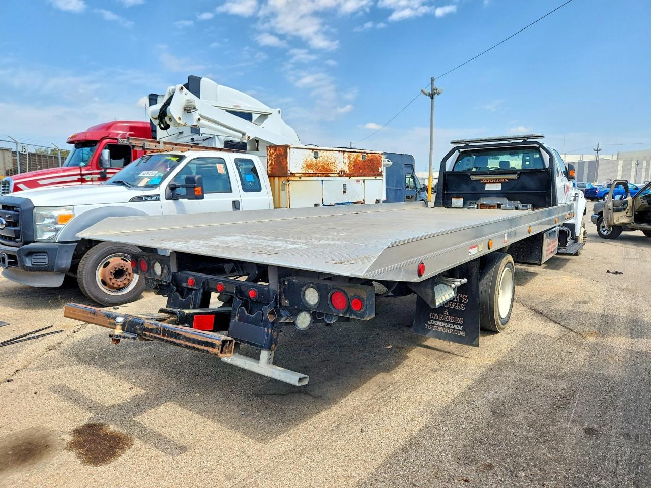 2021 FORD F650 SUPER - DELIVERY TRUCK — Фото 3 из 13