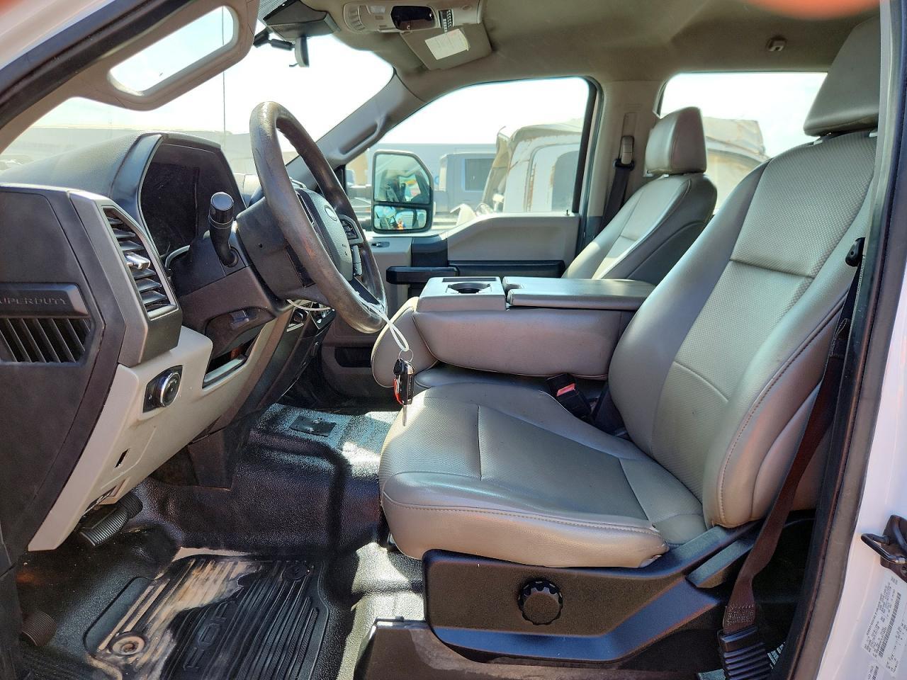 2020 FORD F350 SUPER DUTY — Фото 7 из 12