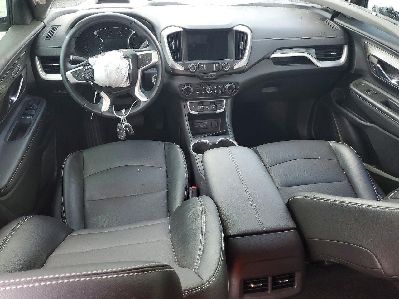 2023 GMC TERRAIN SLT — Фото 8 из 14