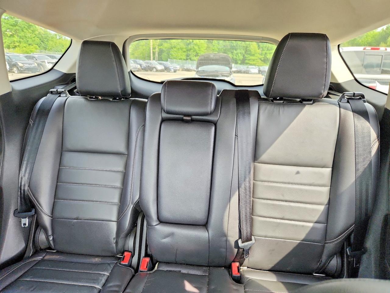 2016 FORD ESCAPE TITANIUM — Фото 10 из 13