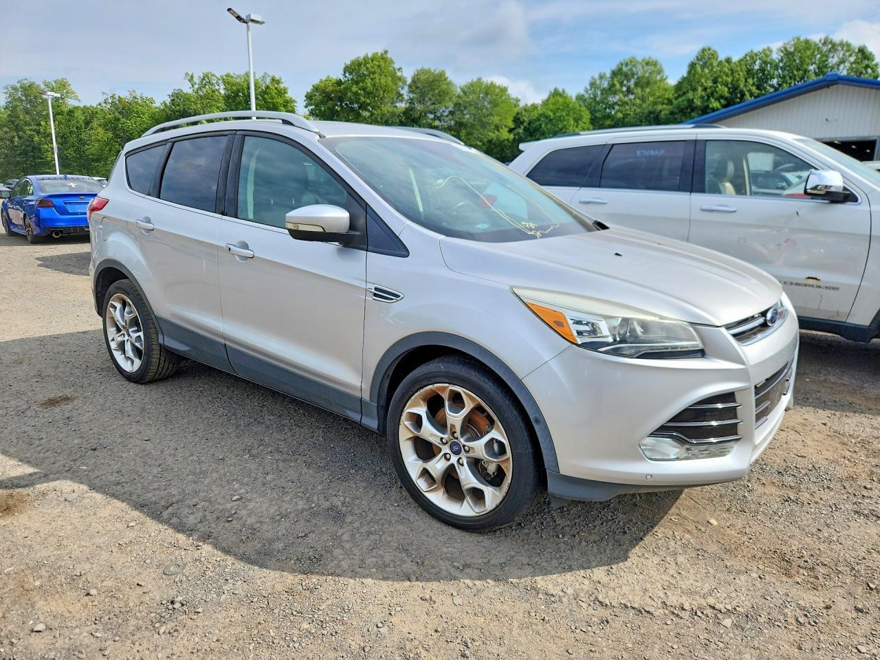 2016 FORD ESCAPE TITANIUM — Фото 4 из 13