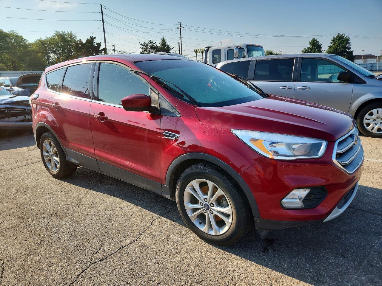 2017 FORD ESCAPE SE — Фото 4 из 13