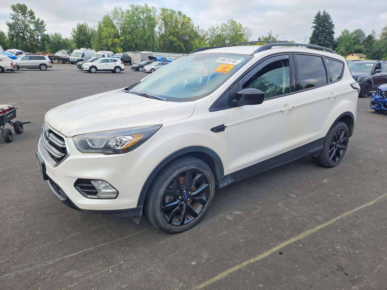 2018 FORD ESCAPE 1FMCU9GD9JUC10021