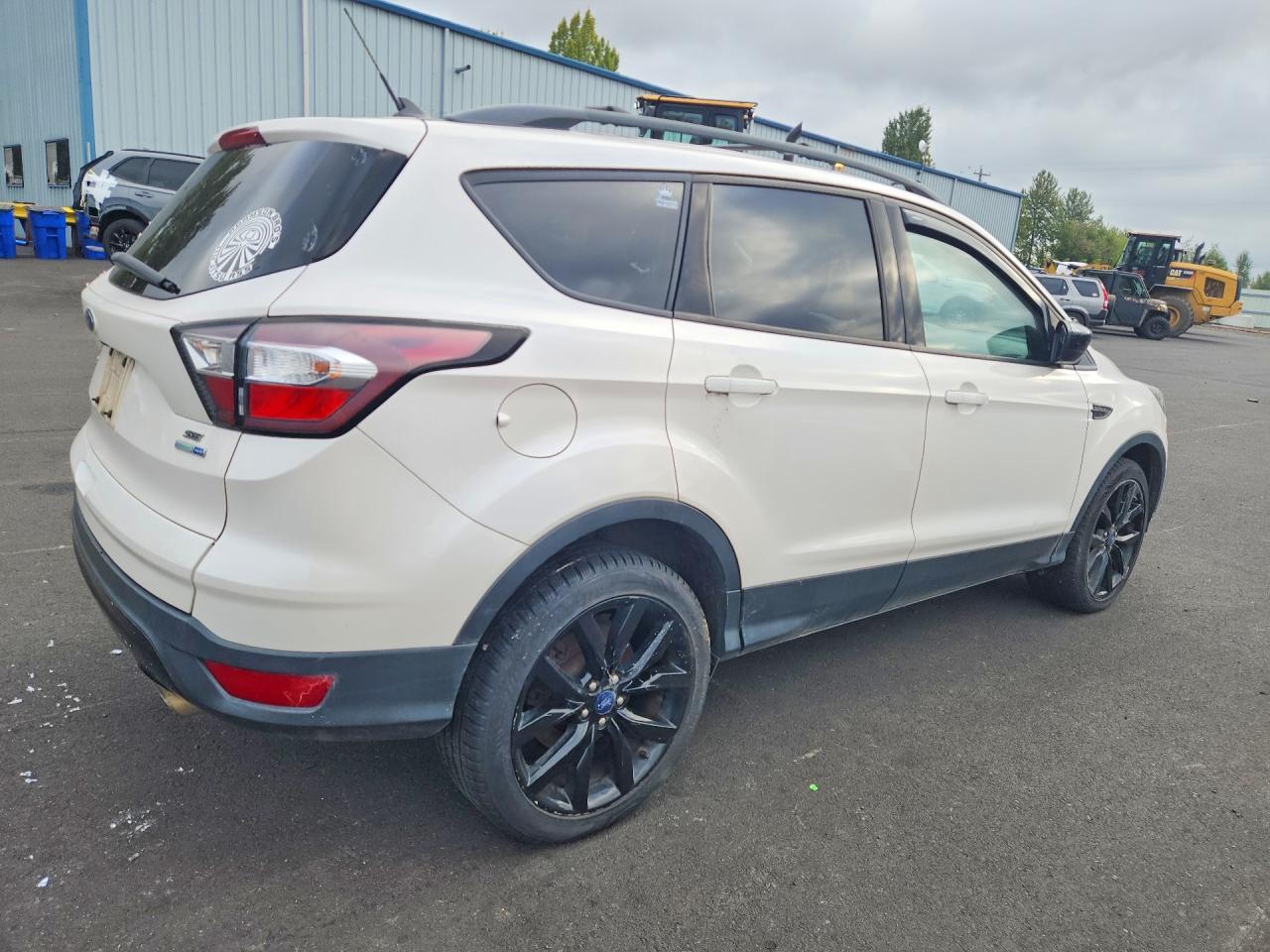 1FMCU9GD9JUC10021 2018 FORD ESCAPE photo no. 3