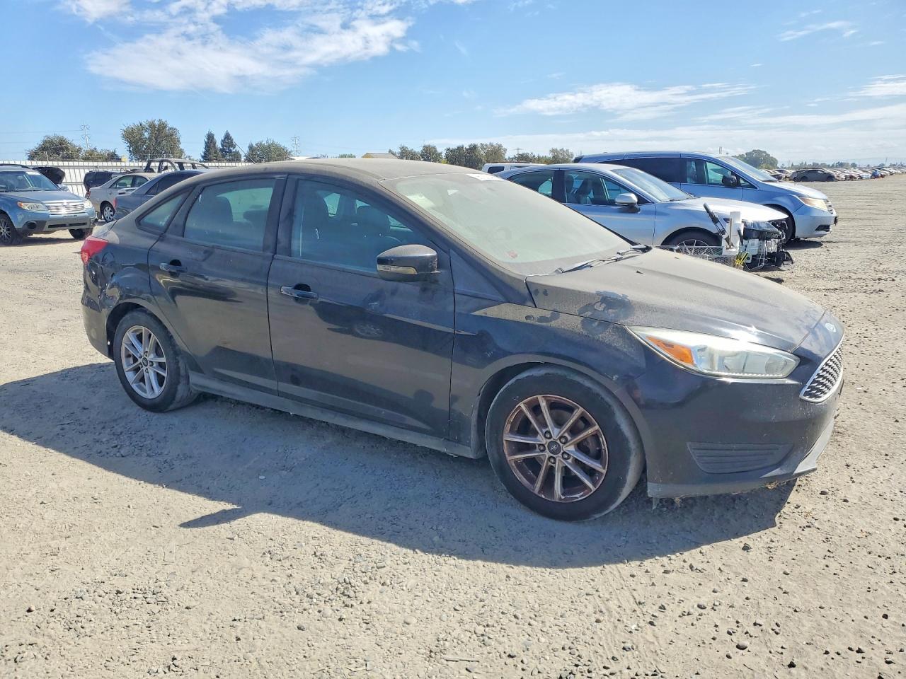 1FADP3F28FL301569 2015 FORD FOCUS photo no. 4