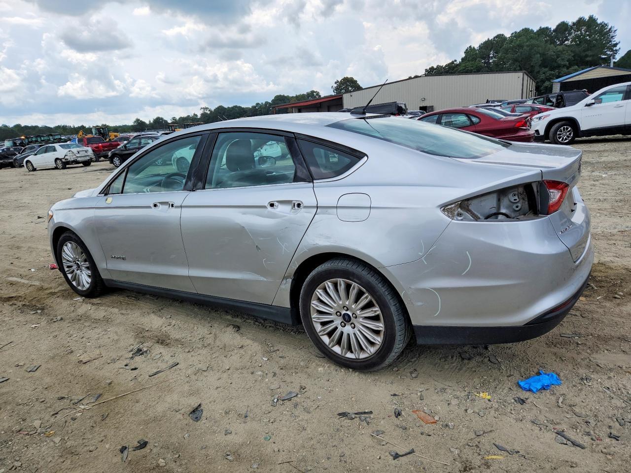 2014 FORD FUSION S HYBRID — Фото 2 из 13