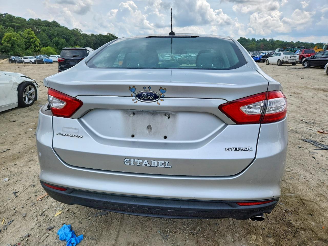 2014 FORD FUSION S HYBRID — Фото 6 из 13