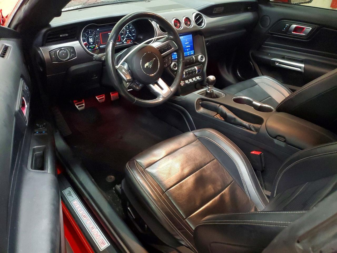 2019 FORD MUSTANG GT — Фото 8 из 13