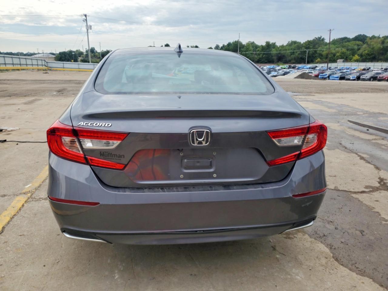 2020 HONDA ACCORD EX — Фото 6 из 12