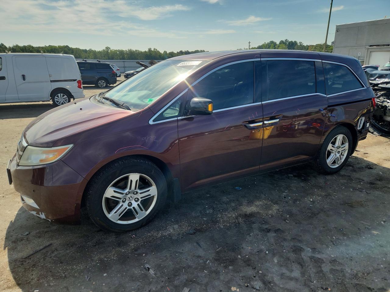 2013 HONDA ODYSSEY TOURING
