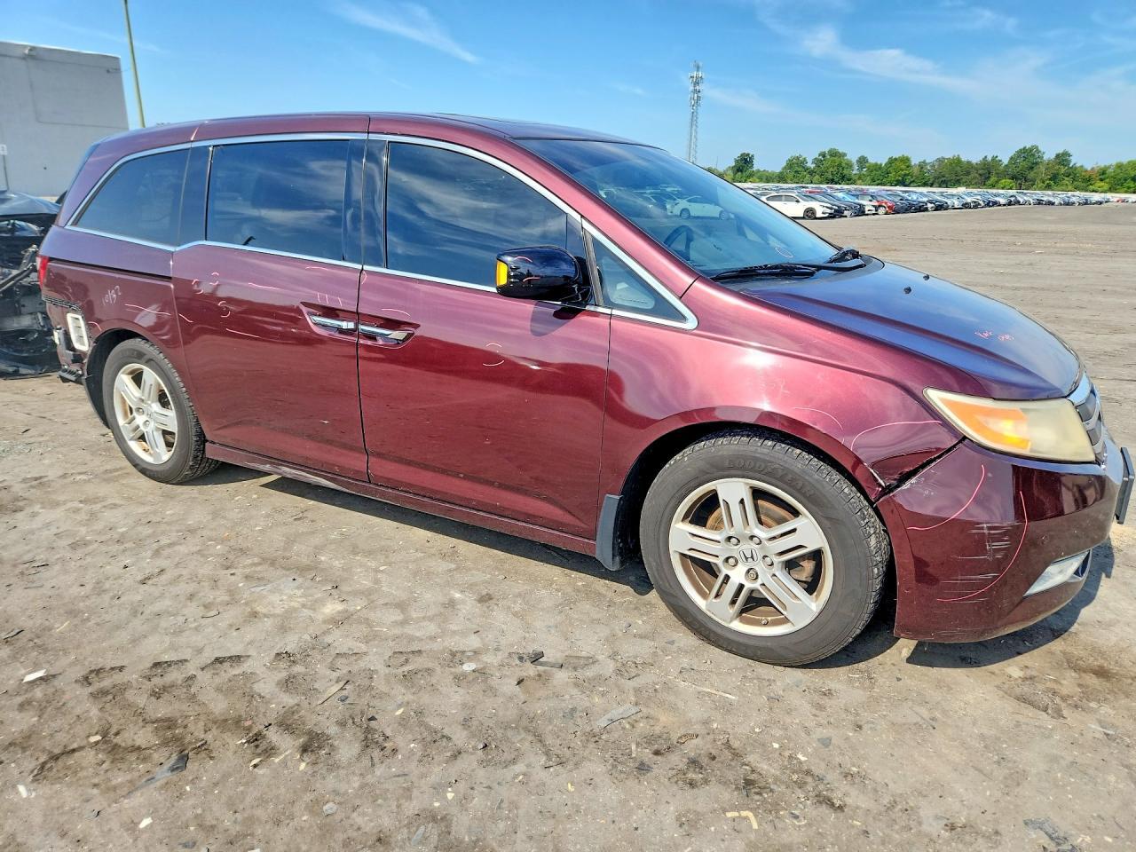 2013 HONDA ODYSSEY TOURING — Фото 4 из 12